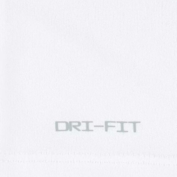 NWT Nike Baby Girls Dri-Fit Tee & Printed Shorts Set MSRP $38 Playful Pink - Picture 4 of 9